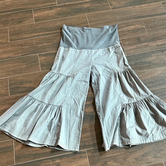 XCVI 3 tier crop pants, L - Picture 1 of 4